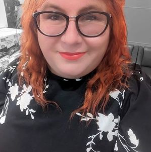 Meet your Posher, Claudia